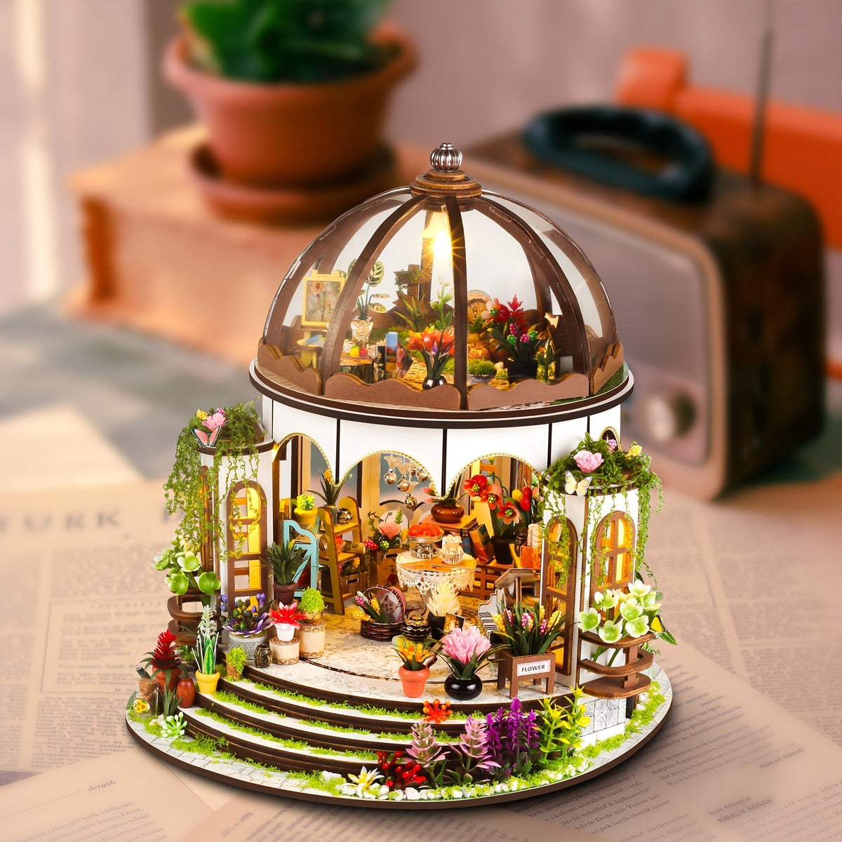 Miniatur-Blumenhaus – 3D-Holzpuzzle mit LED-Beleuchtung und detailreichem Garten