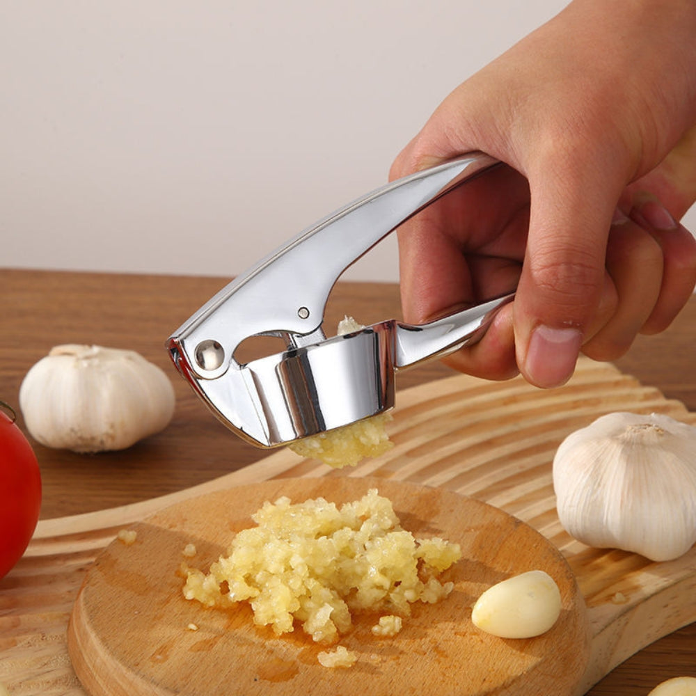 Minimalistische Knoblauchpresse aus Edelstahl mit rutschfestem Griff