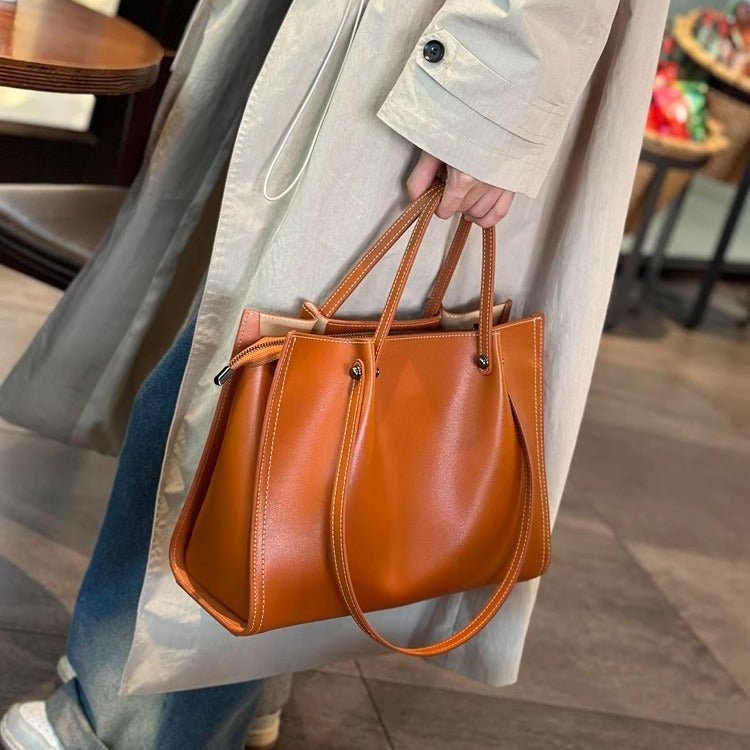Minimalistische Tote Bag aus veganem Leder mit Kontrastnähten