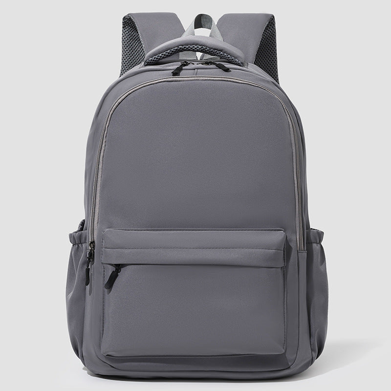 Moderner Rucksack mit vielseitigem Organizer