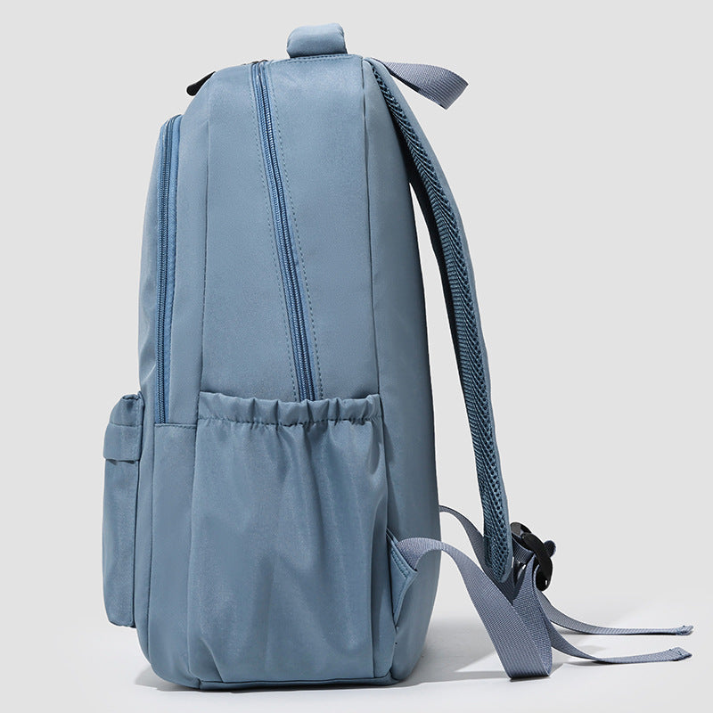 Moderner Rucksack mit vielseitigem Organizer