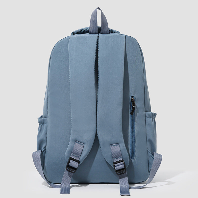 Moderner Rucksack mit vielseitigem Organizer