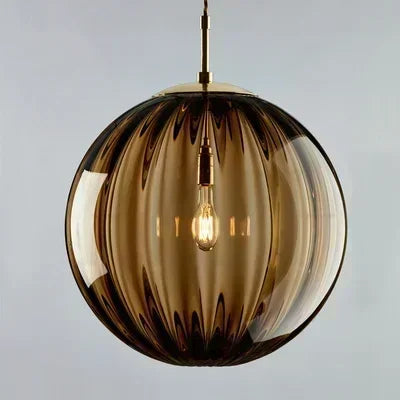 Moderne LED-Pendelleuchte