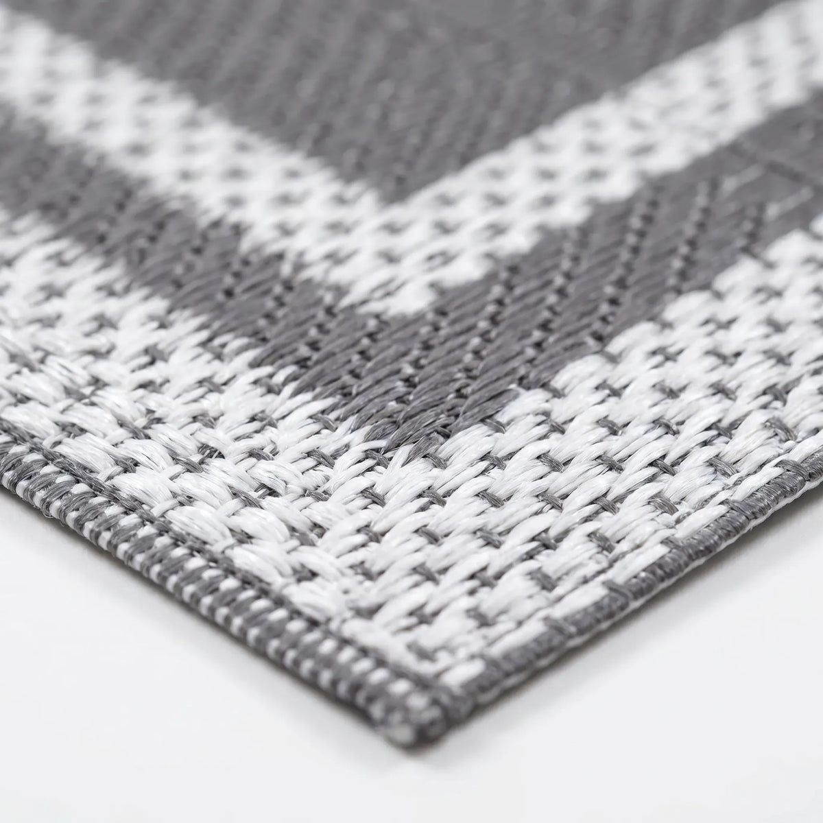 Moderner rechteckiger Outdoor-Teppich