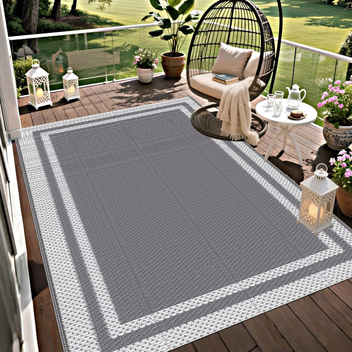 Moderner rechteckiger Outdoor-Teppich