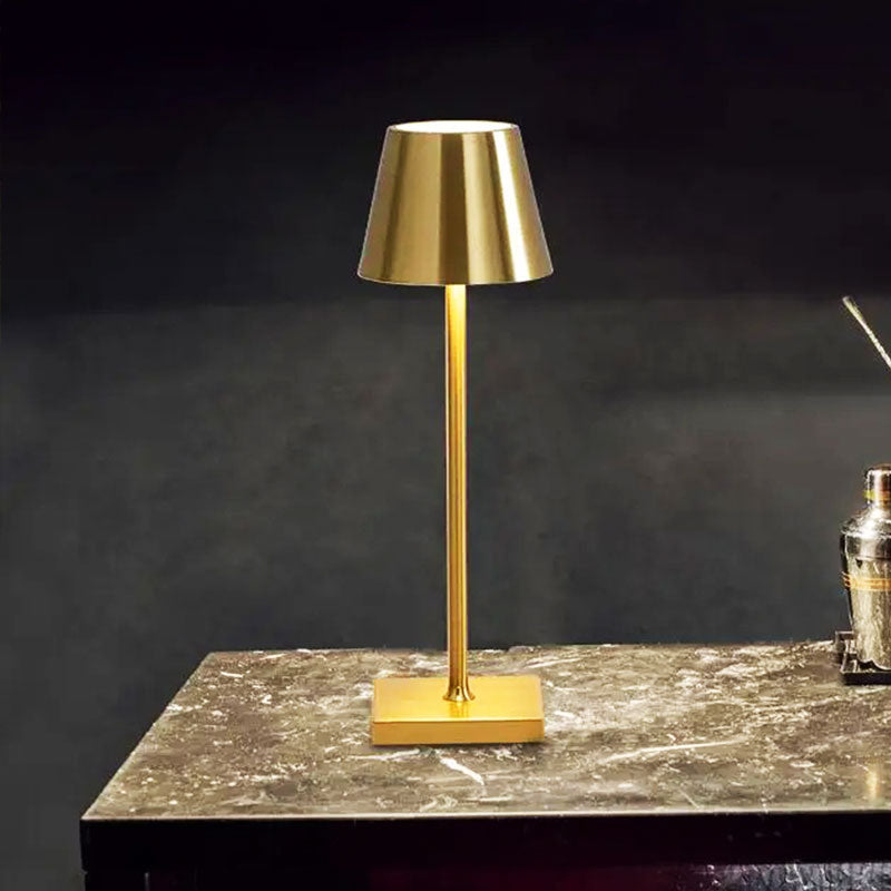 Moderne, wiederaufladbare, kabellose LED-Tischlampe