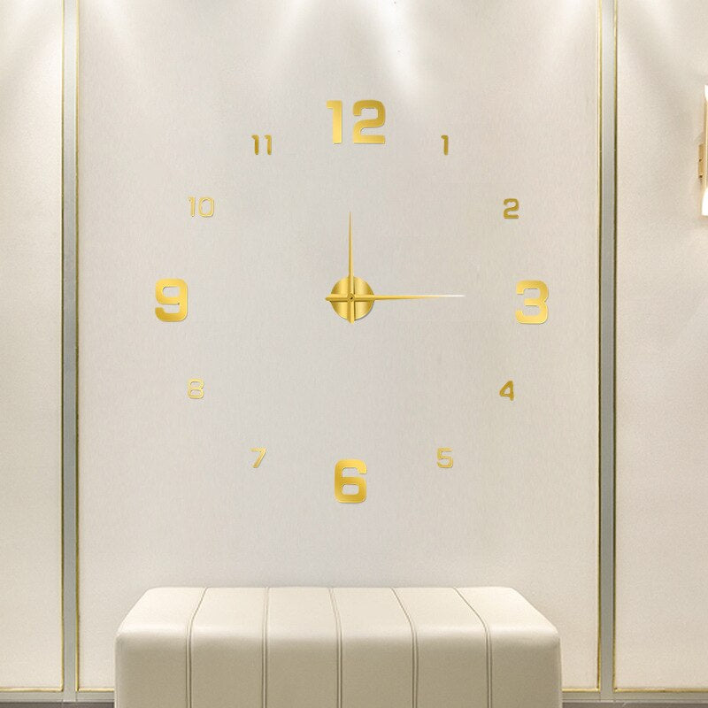 Moderne, übergrosse Wanduhr