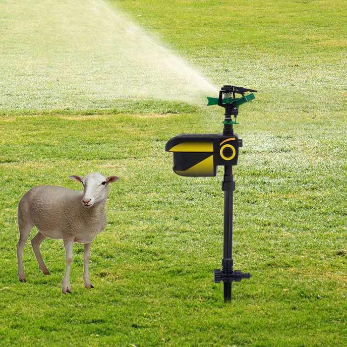 Tiervertreiber-Gartenregner mit Bewegungsmelder