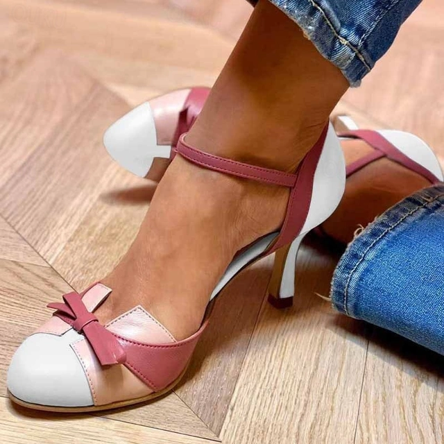 Damen Pumps mit niedrigem Absatz und Knöchelriemchen