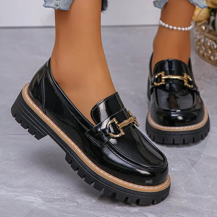 Damen Vintage-Loafer mit niedrigem Absatz und Kettenverzierung