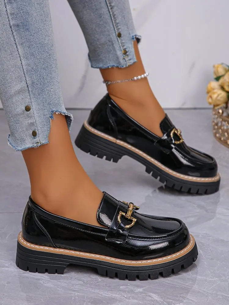 Damen Vintage-Loafer mit niedrigem Absatz und Kettenverzierung