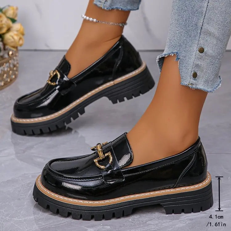 Damen Vintage-Loafer mit niedrigem Absatz und Kettenverzierung
