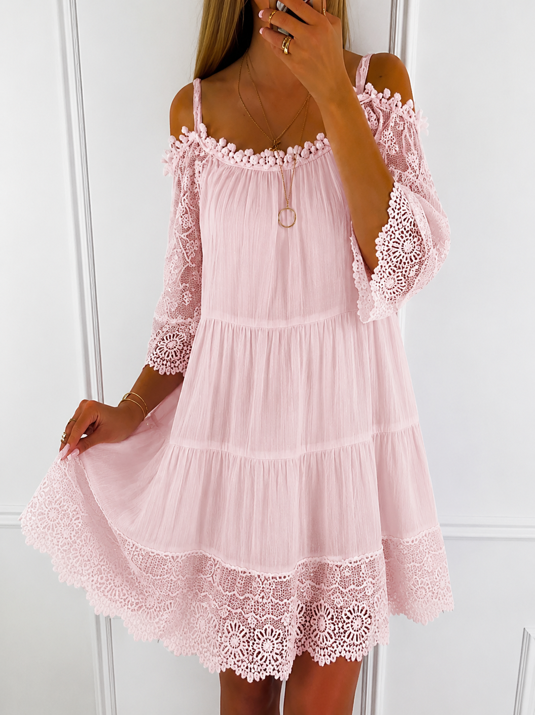 Schulterfreies Rüschen-Minikleid für Damen