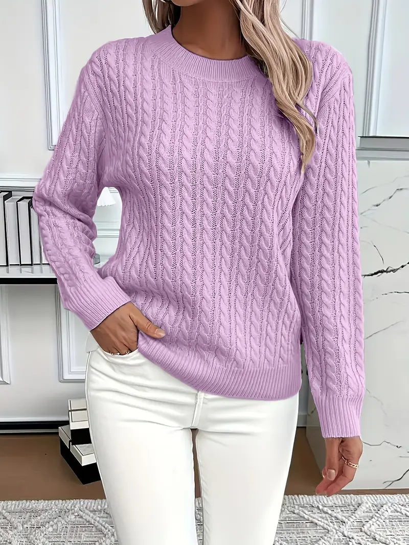 Langärmliger Damenpullover mit Zopfmuster
