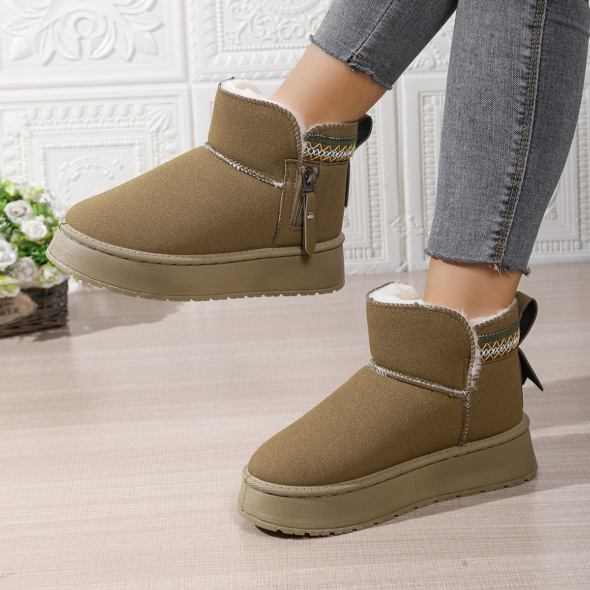 Damen-Schneestiefel - Wasserabweisend - Mit warmem Futter - Dicke Sohle - Mit Reissverschluss - Knöchelhoch