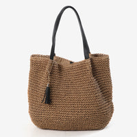 Handgefertigte geflochtene Damen-Schultertasche aus Naturmaterial mit eleganter Quastenverzierung