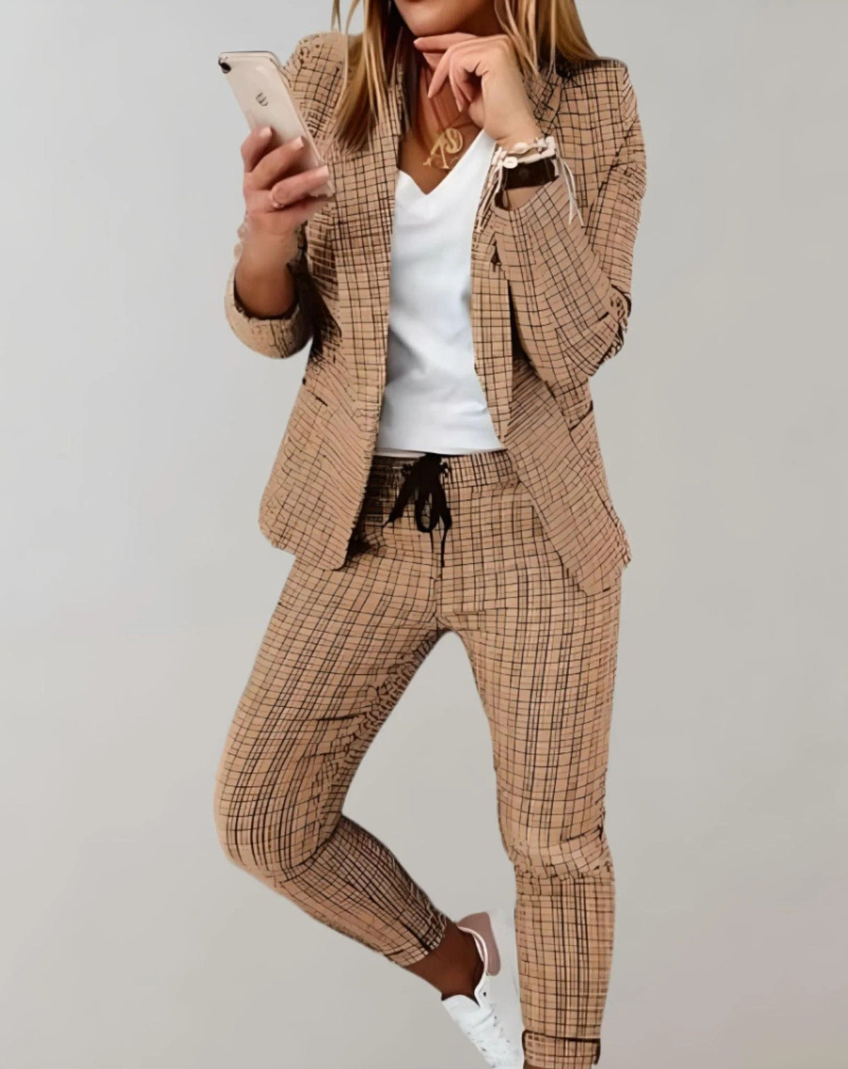 Damen-Set aus kariertem Blazer und Hose