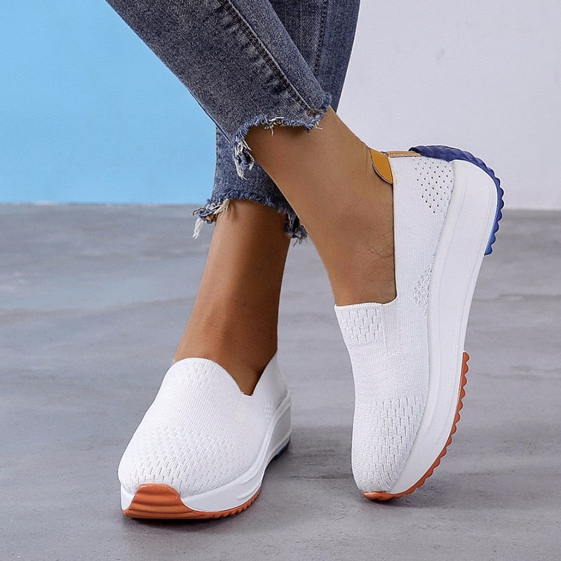 Atmungsaktiver Slip-on-Trainingsschuh aus Strick für Damen
