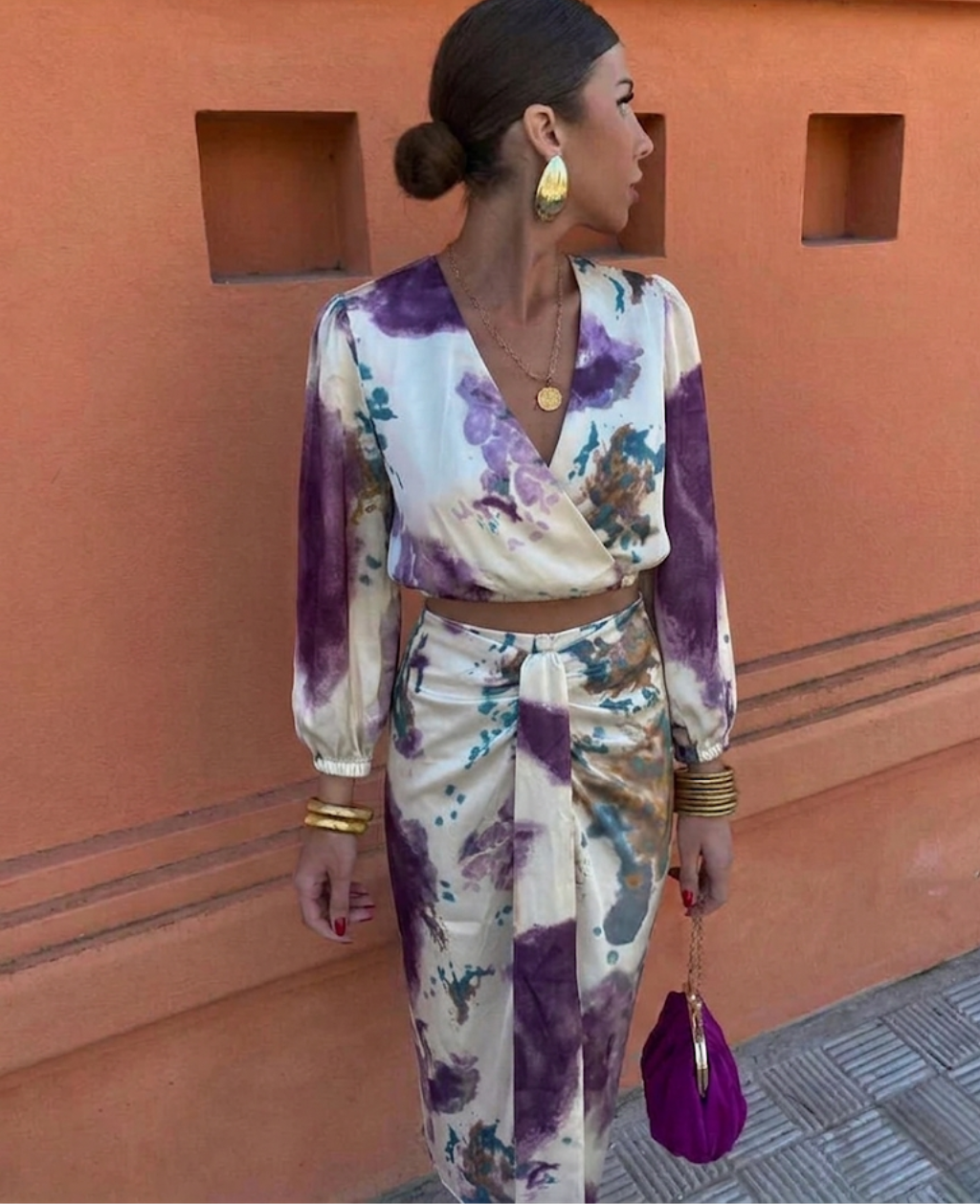 Damen-Wickelkleid in Midilänge