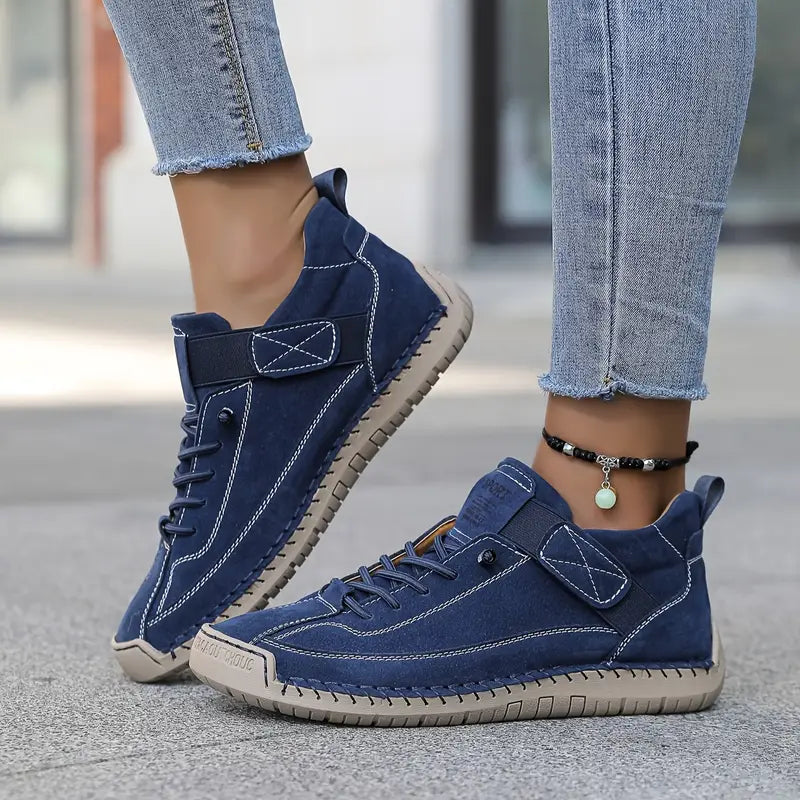 Orthopädische Damen-Sneaker mit Ziernähten
