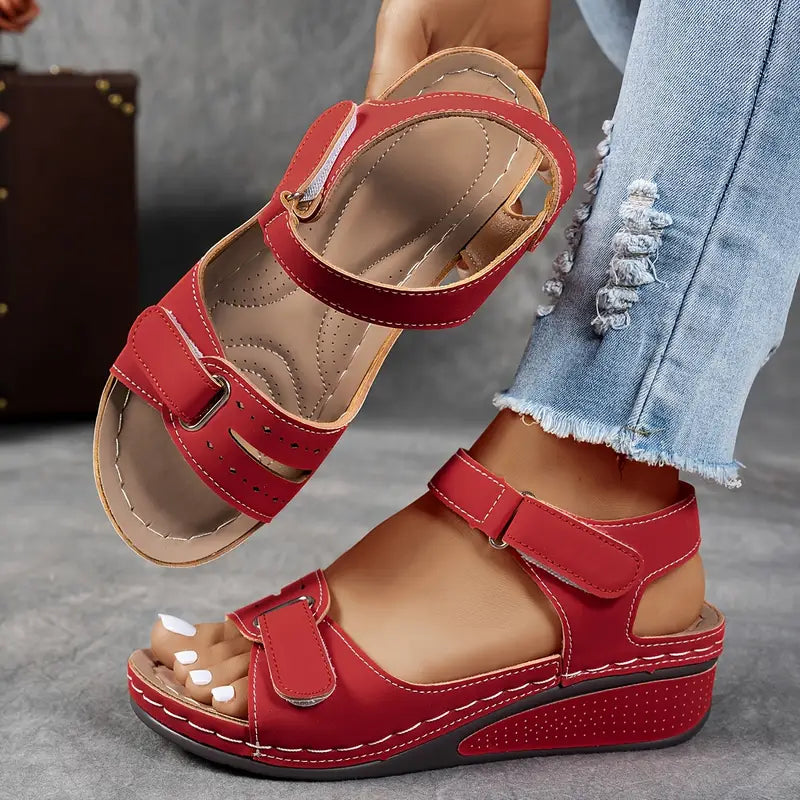 Orthopädische Damen-Plateausandalen mit Keilabsatz