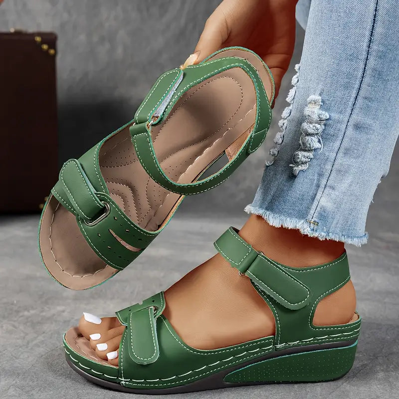 Orthopädische Damen-Plateausandalen mit Keilabsatz