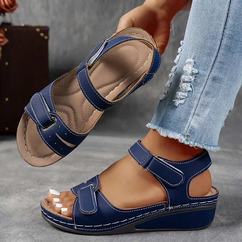 Orthopädische Damen-Plateausandalen mit Keilabsatz