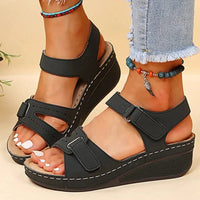 Orthopädische Damen-Keilsandalen mit verstellbaren Riemen