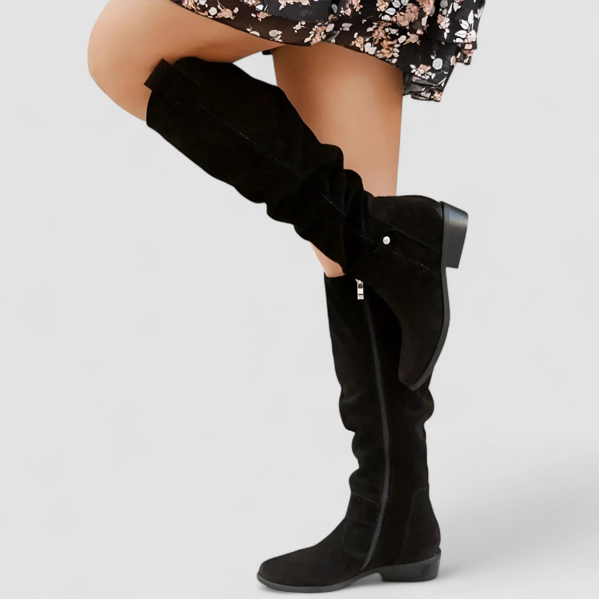 Orthopädische Damen-Kniestiefel aus Wildleder mit gerafftem Schaft