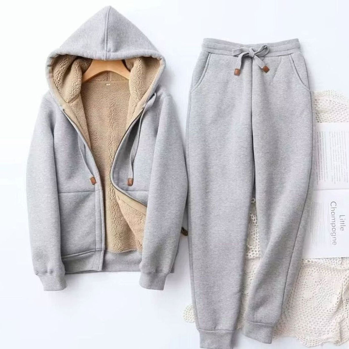 Damen Winter-Jogginganzug mit Reissverschluss, Kapuze und Sherpa-Futter