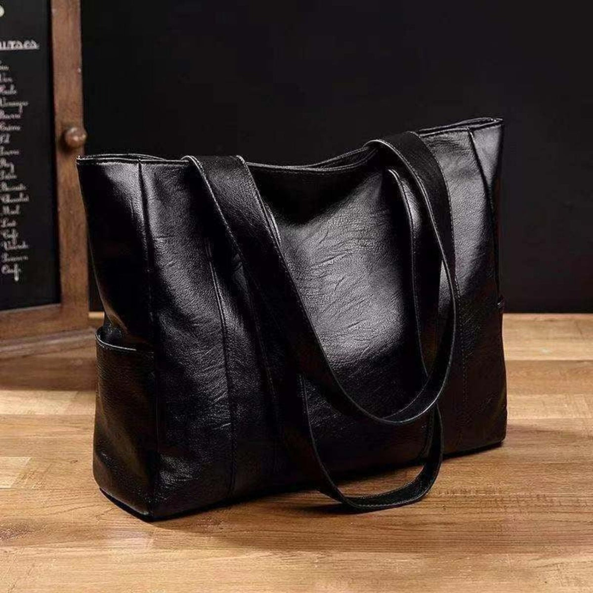 Damen-Schultertasche - Klassisch und modisch