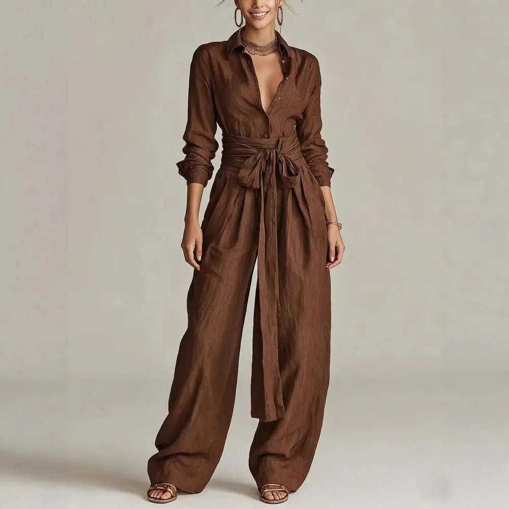 Zweiteiliges Damen-Leinen-Set mit offenem Kragenhemd und weithalsiger Hose mit hoher Taille