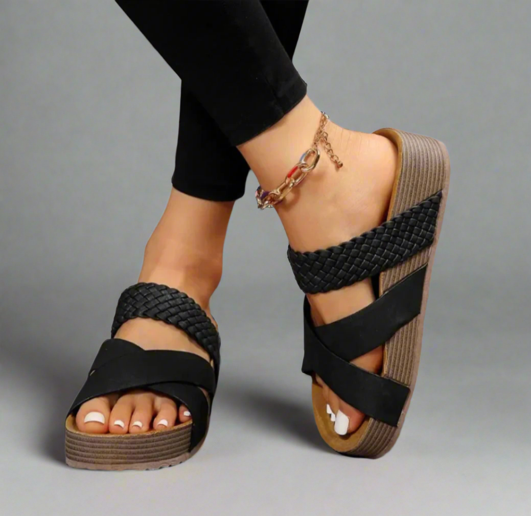 Orthopädische geflochtene Sandalen