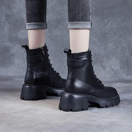 Orthopädische Schnürstiefel