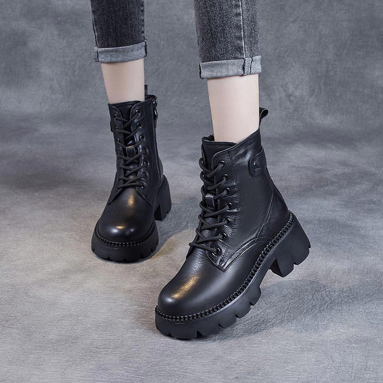Orthopädische Schnürstiefel