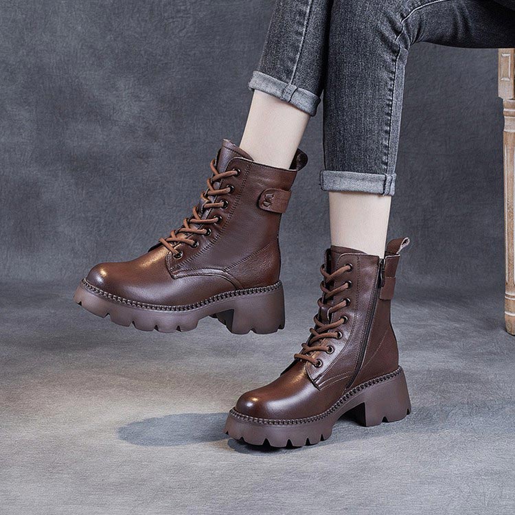 Orthopädische Schnürstiefel