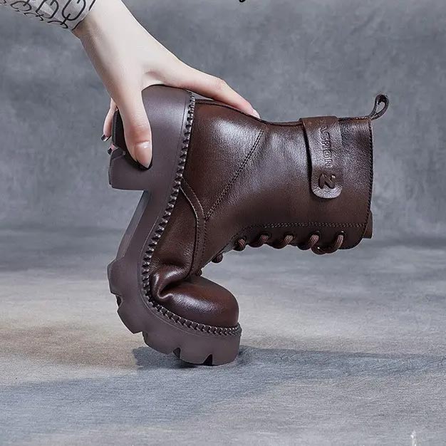 Orthopädische Schnürstiefel