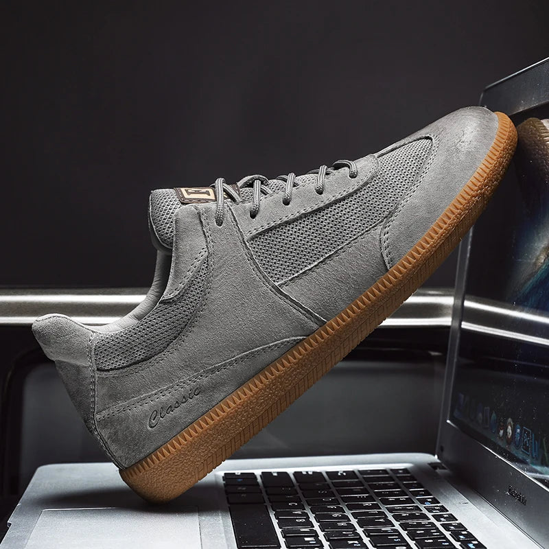 Orthopädischer Sneaker