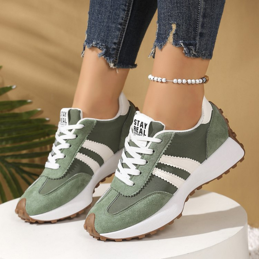 PlatformSneakers: Stylischer, lässiger und leichter Plateau-Sneakerschuh