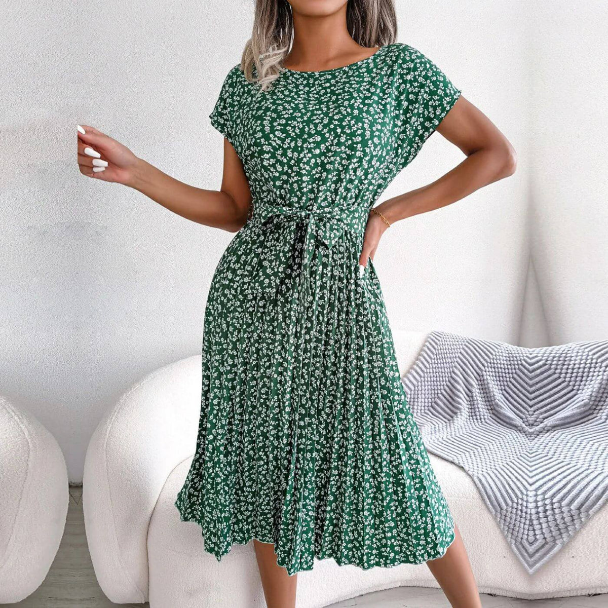 Plissiertes Damen-Midikleid in A-Linie