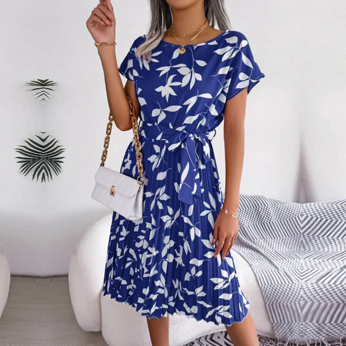Plissiertes Damen-Midikleid in A-Linie