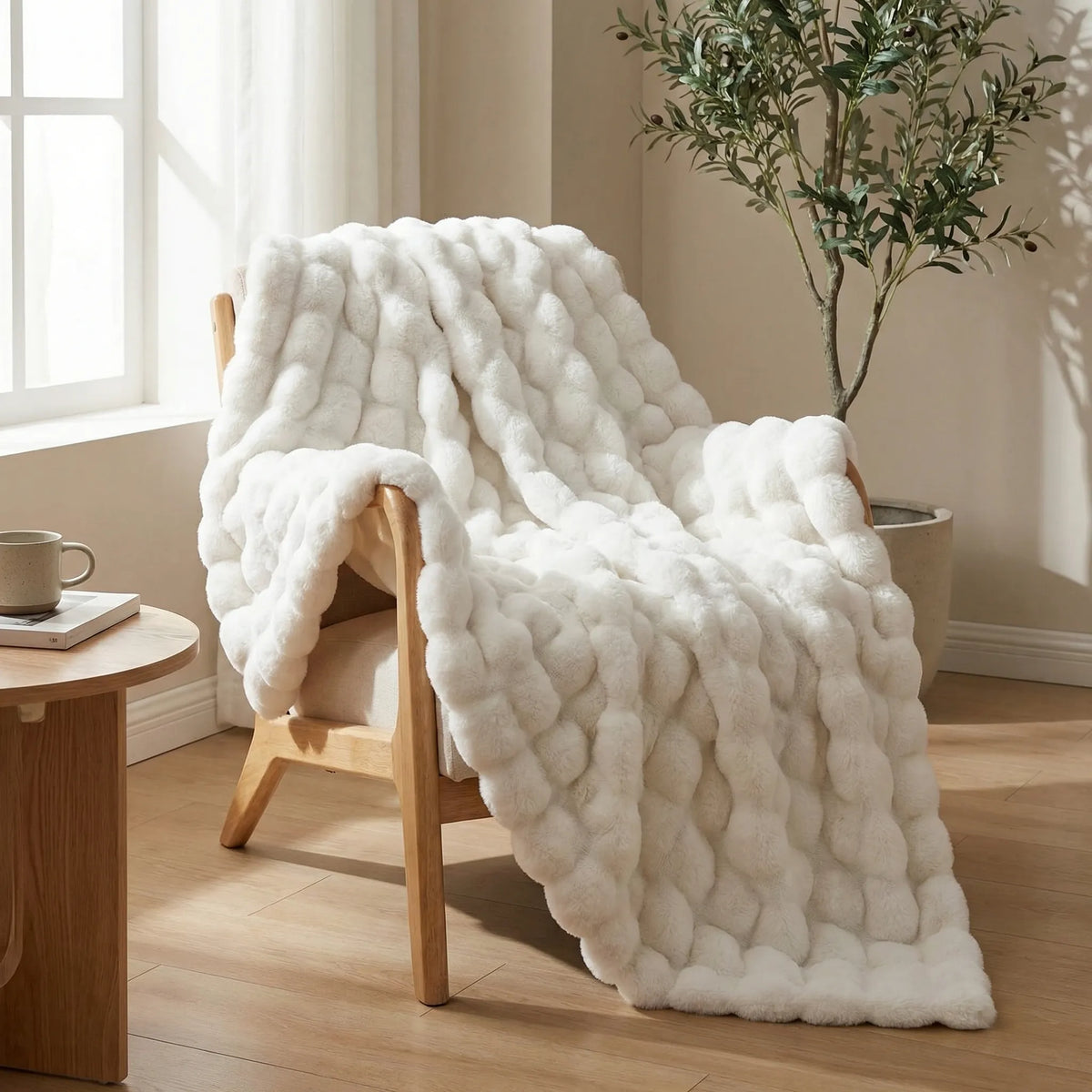 Plüschdecke mit Wellenstruktur