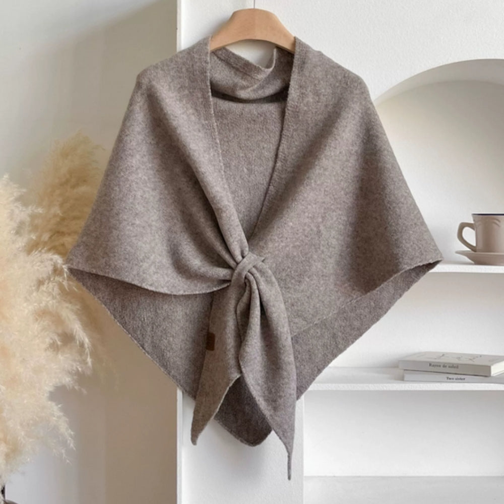 Weicher dreieckiger Poncho Schal Umhang