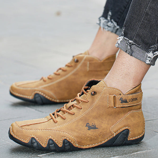 Ausserordentlich bequeme und rutschfeste orthopädische Schuhe