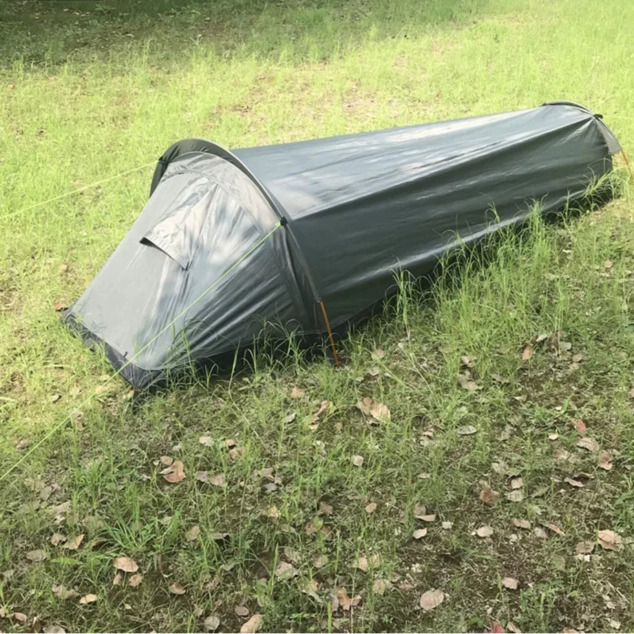 Extrem leichtes Biwakzelt für Rucksackreisen und Camping