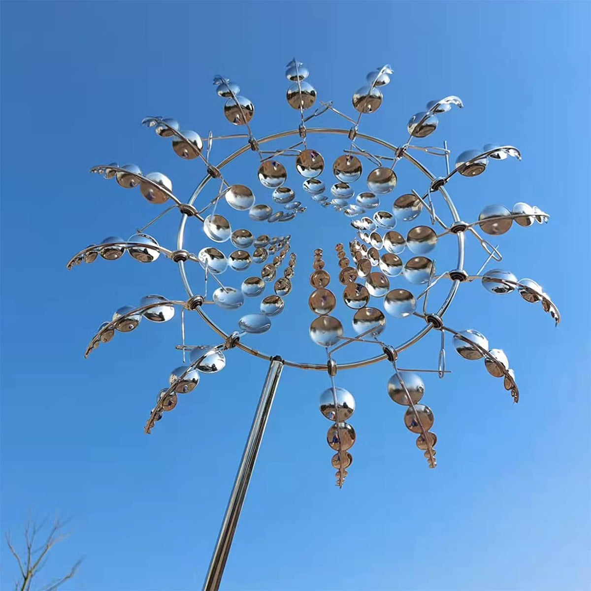 Rostfreies kinetisches Windspiel und Windrad aus Metall für Outdoor-Gartendekoration und Landschaftsgestaltung