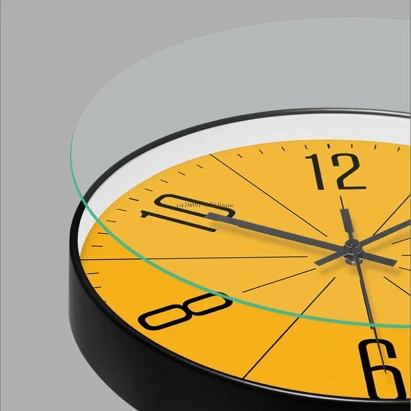 Schwarze Wanduhr im nordischen Stil – präzise und stilvoll für jedes Zuhause