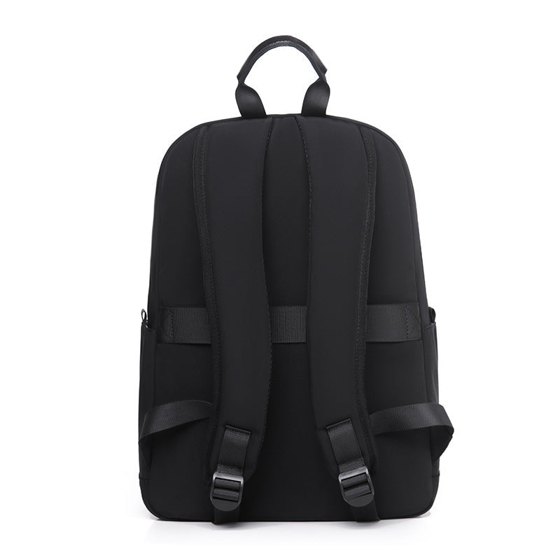 Minimalistischer Smart-Casual-Rucksack