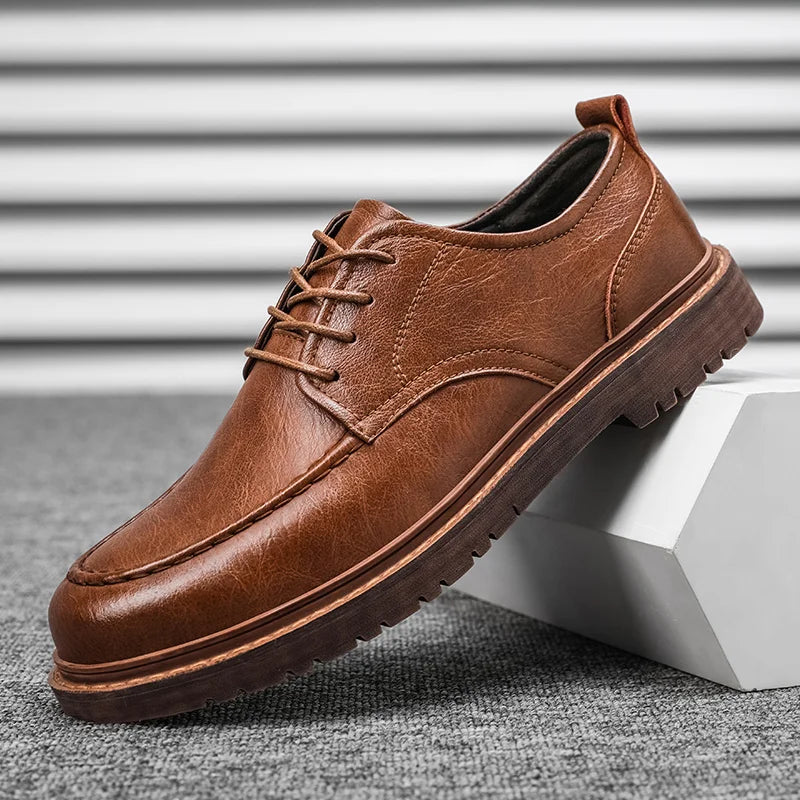 Vielseitiger und bequemer Herrenschuh