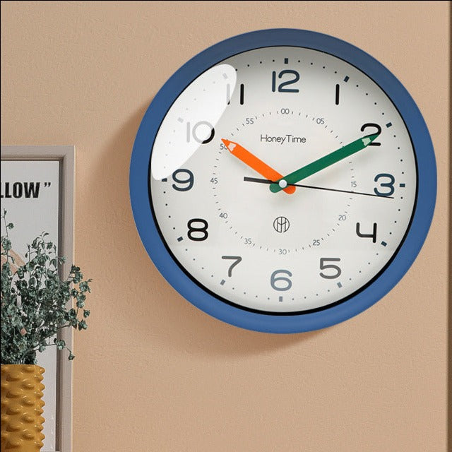 Stilvolle Wanduhr für Kinder | Äusserst leise | PVC und Metall | Perfekte Schlafzimmer- und Klassenzimmerdekoration